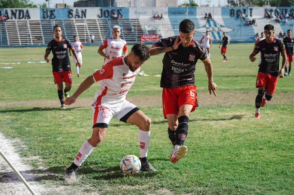 LPL夏季赛TES换线战术复盘中路节奏如何左右胜负